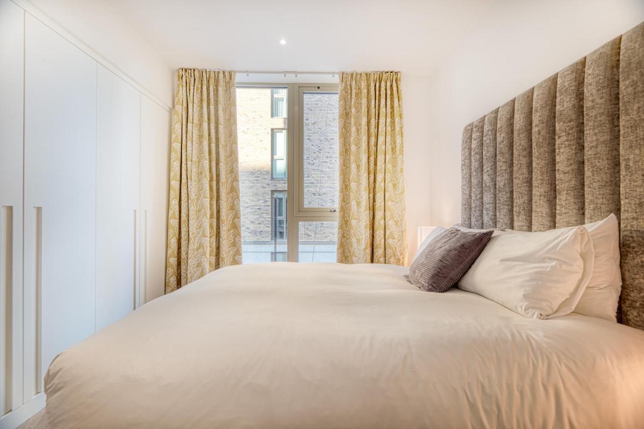 Austin David Apartments Royal Wharf Лондон Екстериор снимка