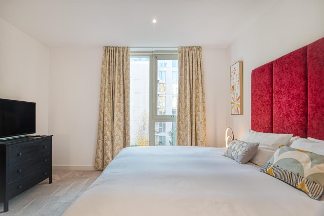 Austin David Apartments Royal Wharf Лондон Екстериор снимка