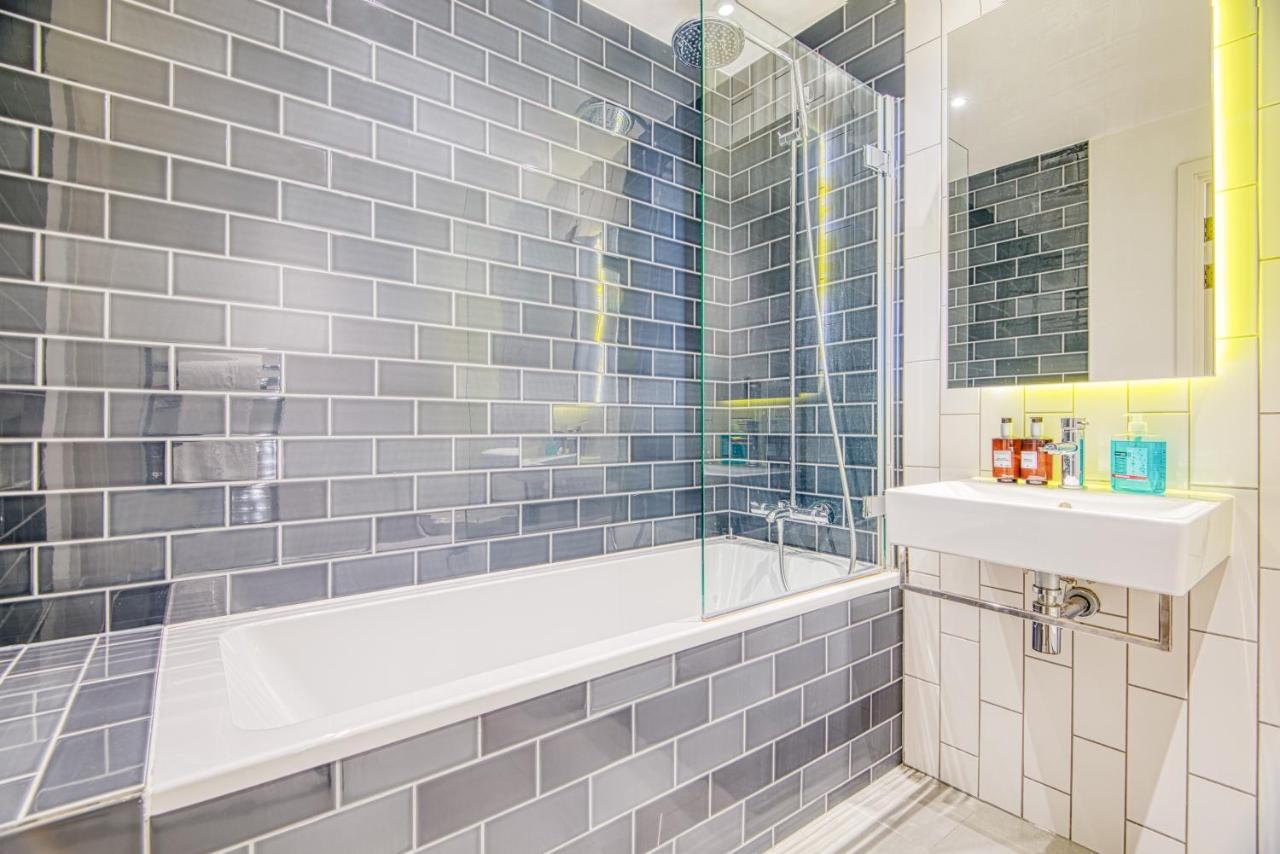 Austin David Apartments Royal Wharf Лондон Екстериор снимка