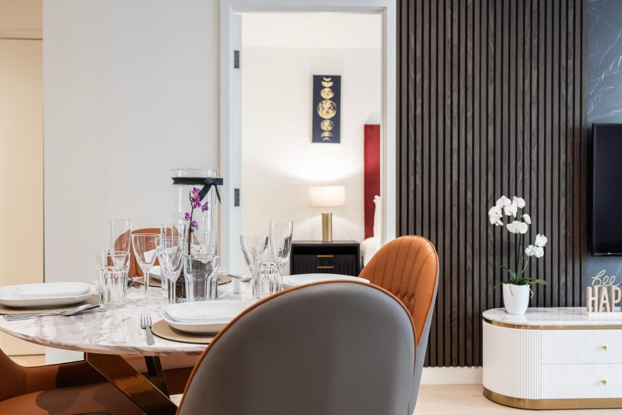 Austin David Apartments Royal Wharf Лондон Екстериор снимка